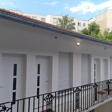 2G- Studio Tout Equipe Avec Cuisine Proche Paris Іссі-ле-Муліно Екстер'єр фото